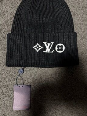 LV BEANIE
